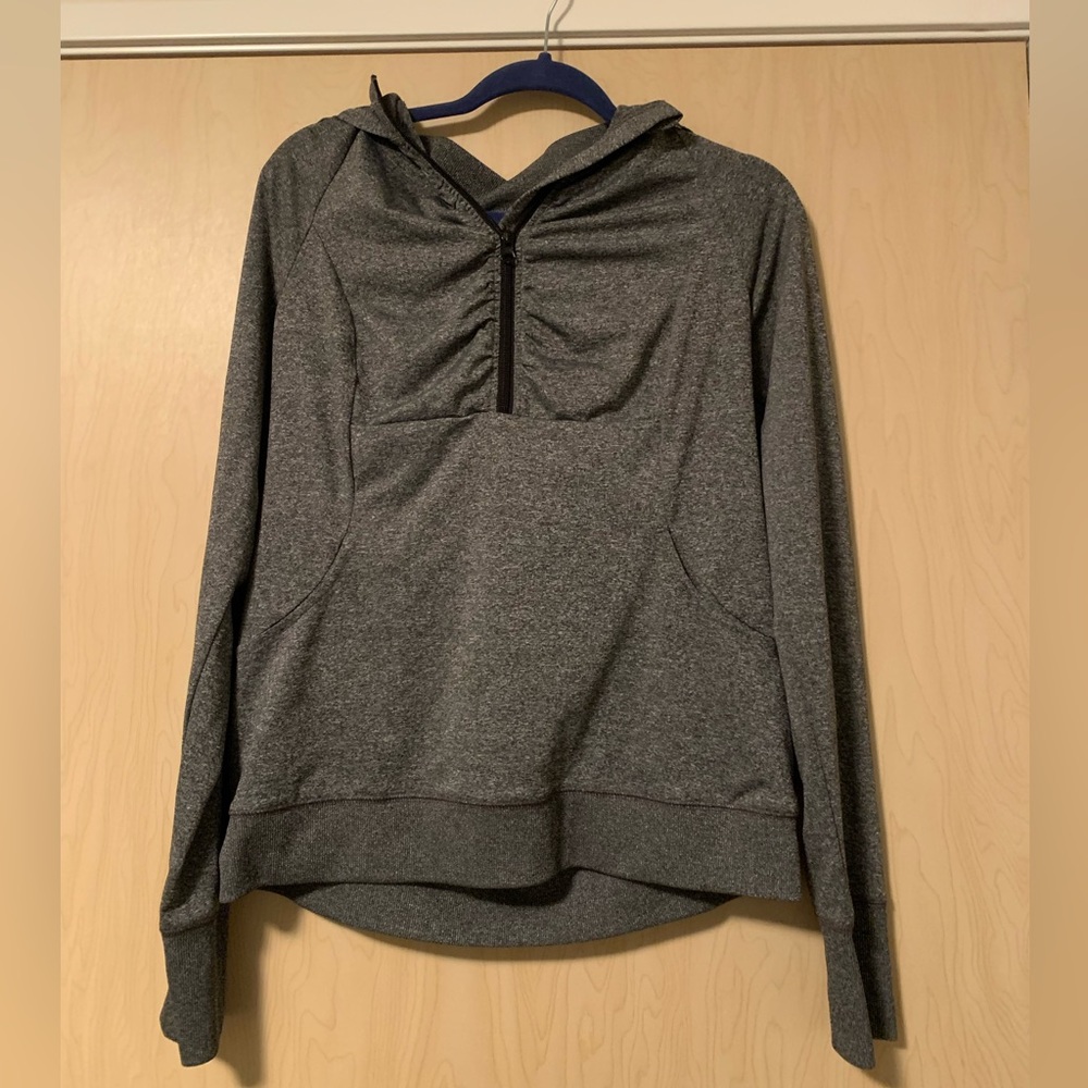 Quarter zip long sleeve shirt size large